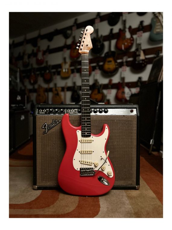 FENDER STRATOCASTER FIESTA RED REFIN de 1959