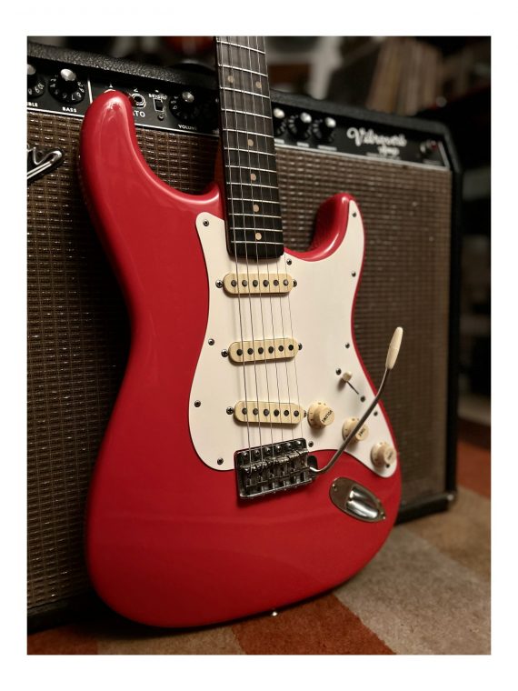 FENDER STRATOCASTER FIESTA RED REFIN de 1959