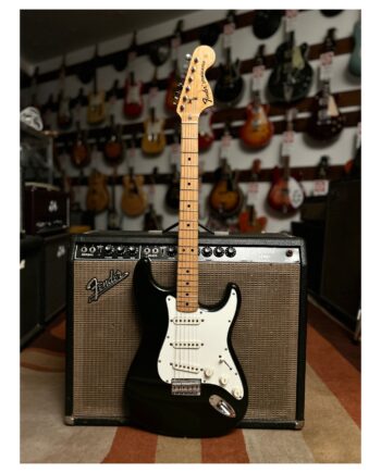 FENDER STRATOCASTER BLACK REFIN de 1976