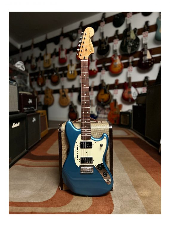 FENDER MUSTANG SPECIAL PAWN SHOP LAKE PLACID BLUE de 2012