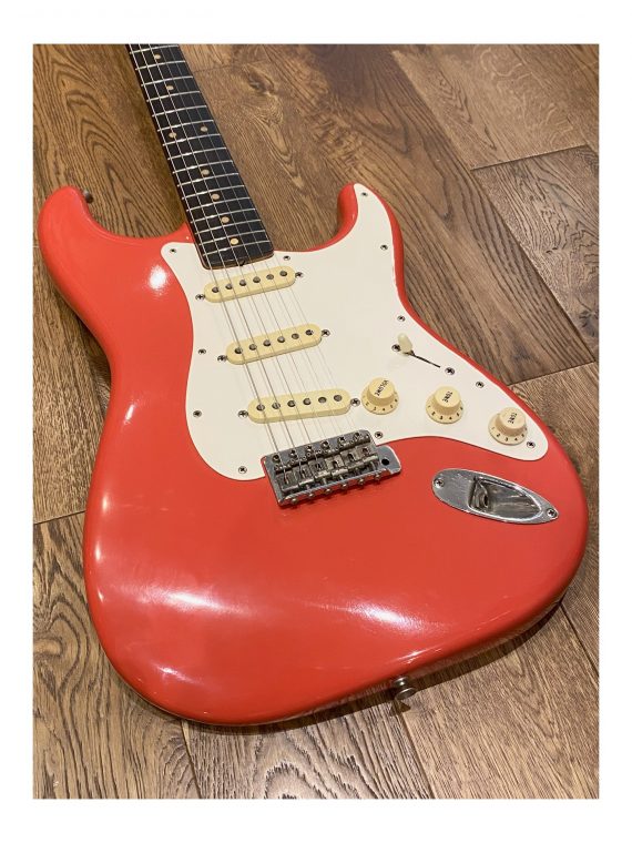 FENDER STRATOCASTER FIESTA RED REFIN de 1959