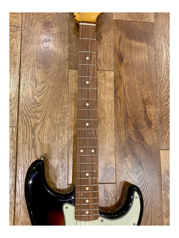 FENDER STRATOCASTER VINTERA de 2021