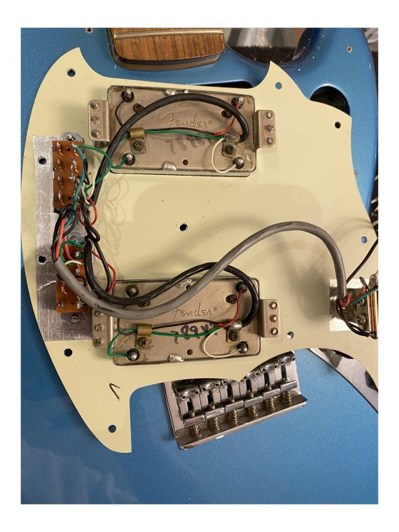 FENDER MUSTANG SPECIAL PAWN SHOP LAKE PLACID BLUE de 2012