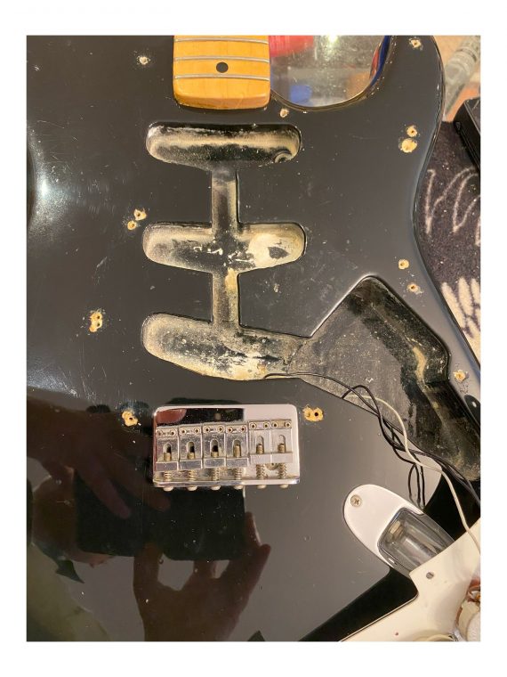 FENDER STRATOCASTER BLACK REFIN de 1976