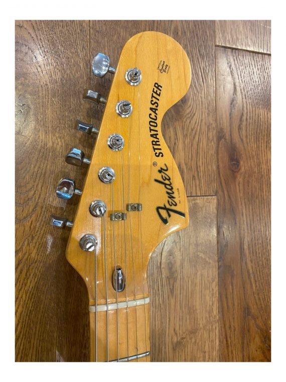 FENDER STRATOCASTER BLACK REFIN de 1976