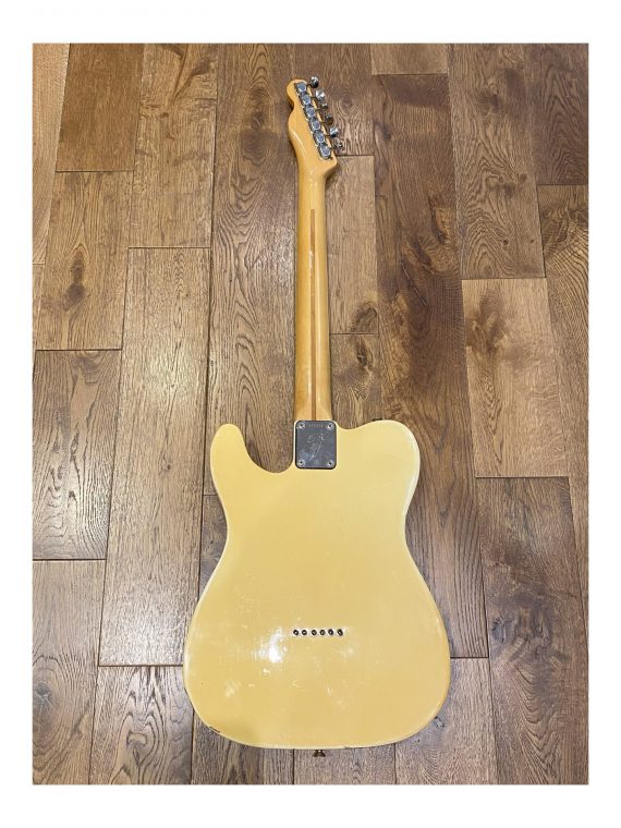 FENDER TELECASTER de 1975
