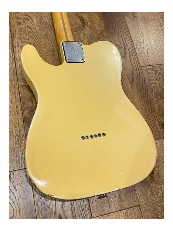 FENDER TELECASTER de 1975