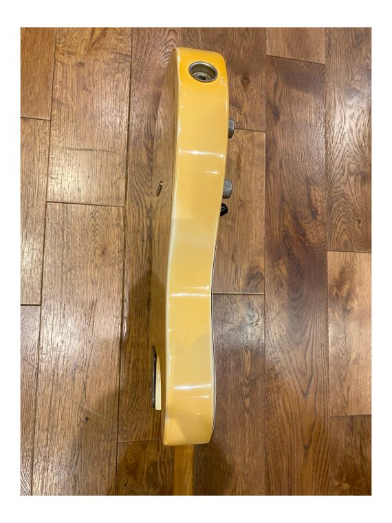 FENDER TELECASTER de 1975