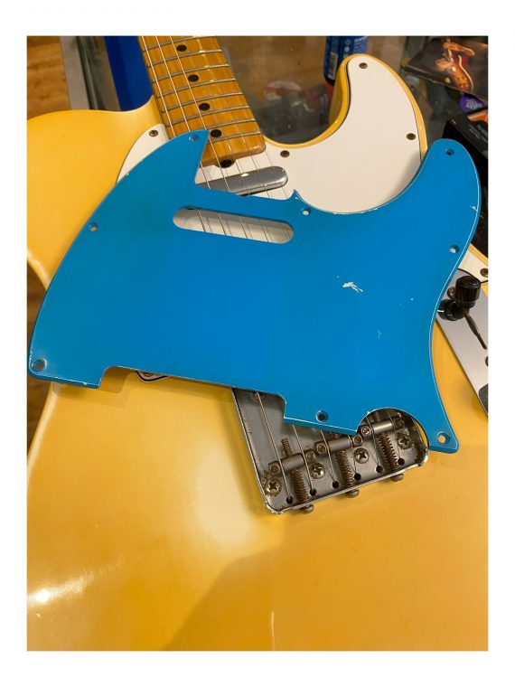 FENDER TELECASTER de 1975