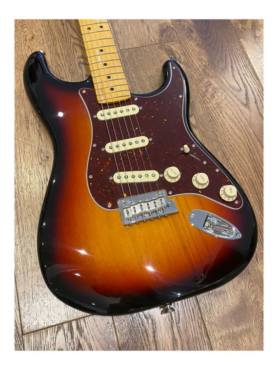 FENDER STRATOCASTER AMERICAN PRO II de 2022