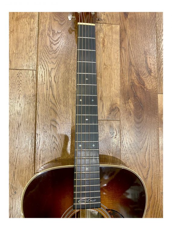 MARTIN 000-28EC SUNBURST ERIC CLAPTON SIGNATURE de 2011