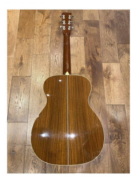 MARTIN 000-28EC SUNBURST ERIC CLAPTON SIGNATURE de 2011