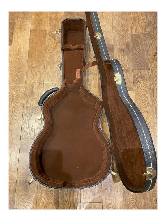 MARTIN 000-28EC SUNBURST ERIC CLAPTON SIGNATURE de 2011