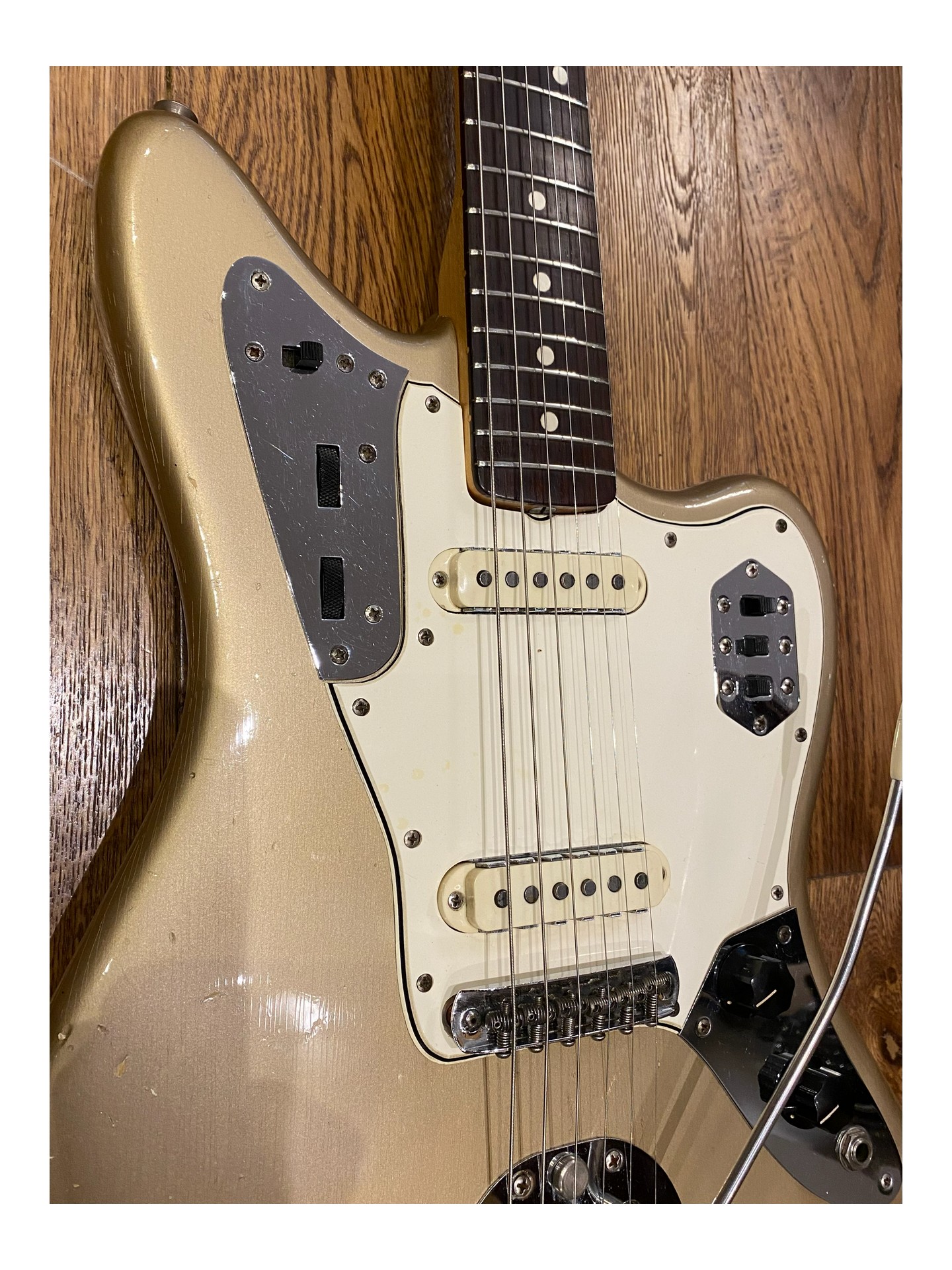 FENDER JAGUAR SHORELINE GOLD de 1964