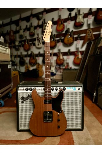 REBELRELIC TELECASTER MAHOGANY de 2011