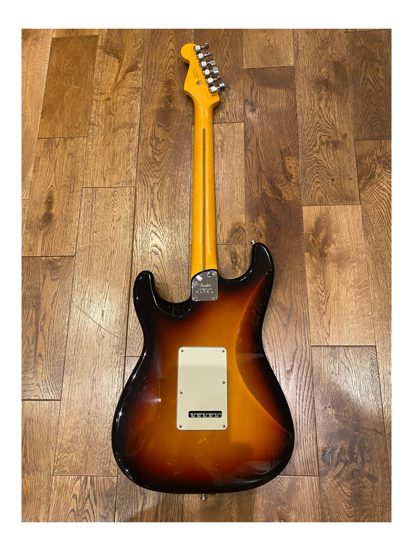 FENDER STRATOCASTER AMERICAN ULTRA 75th Anniversary de 2021