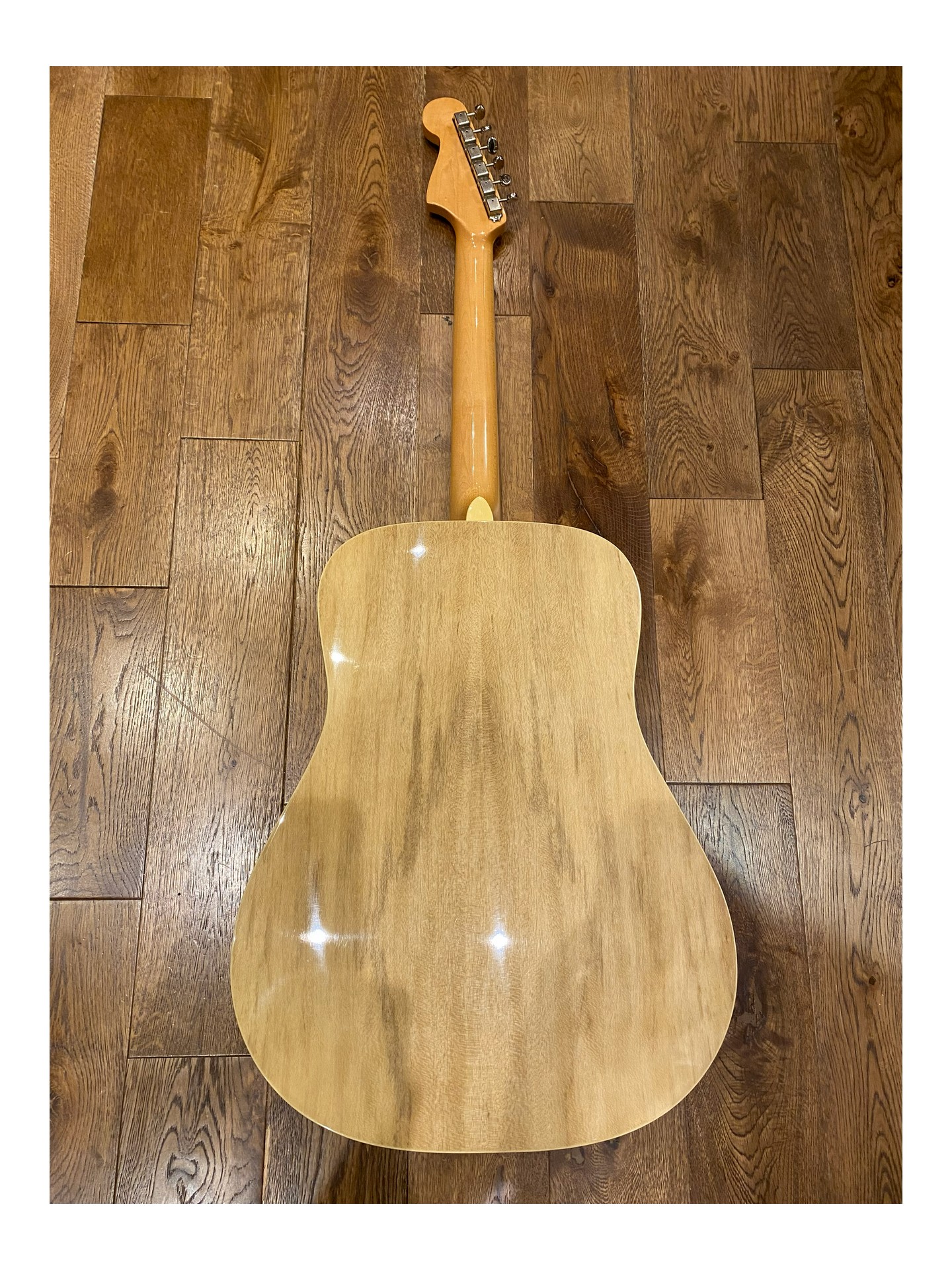 Fender Kingman Elvis Presley Signature Model de 2012