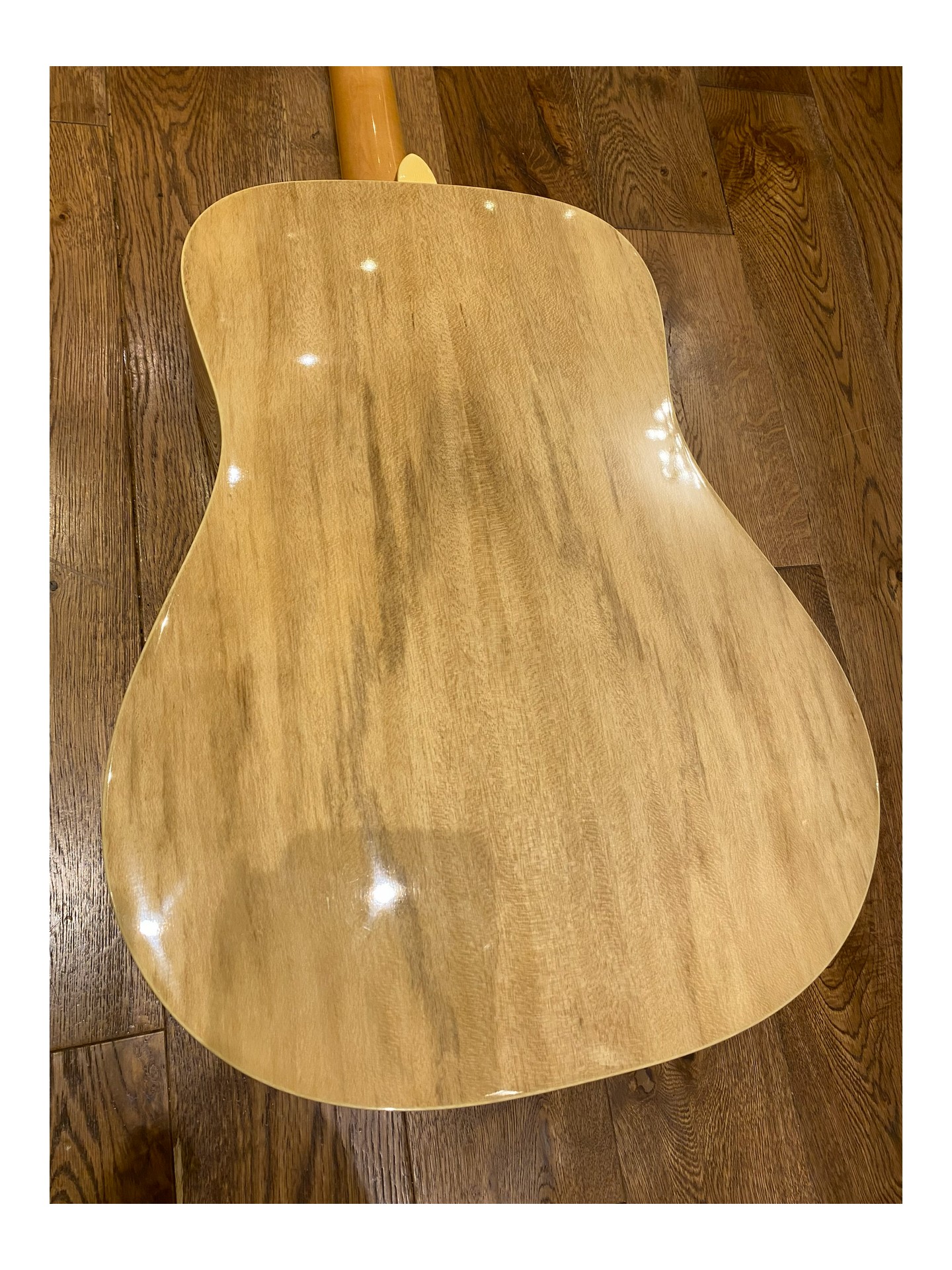 Fender Kingman Elvis Presley Signature Model de 2012