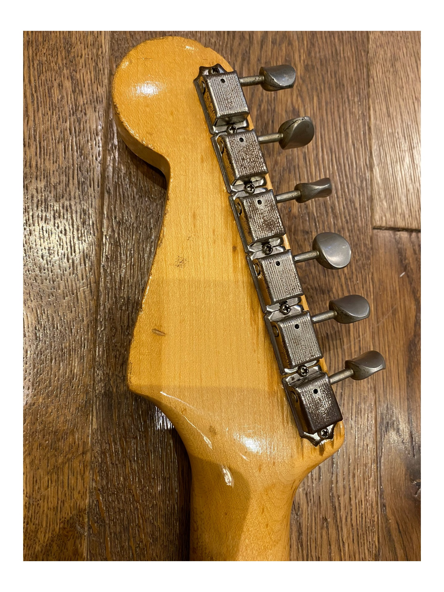 FENDER STRATOCASTER CLIVE BROWN BODY ONLY REFIN de 1960