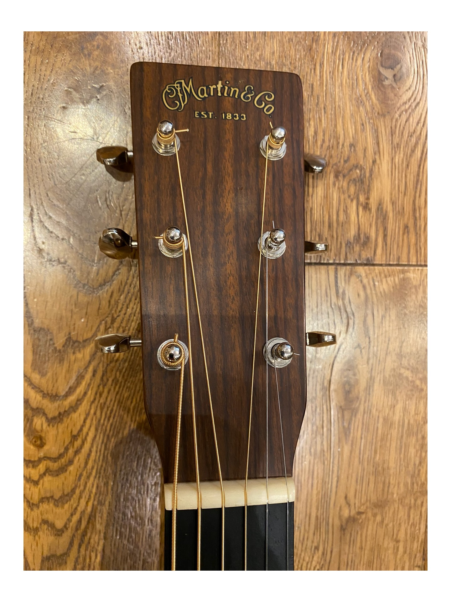 MARTIN D-18V de 2011