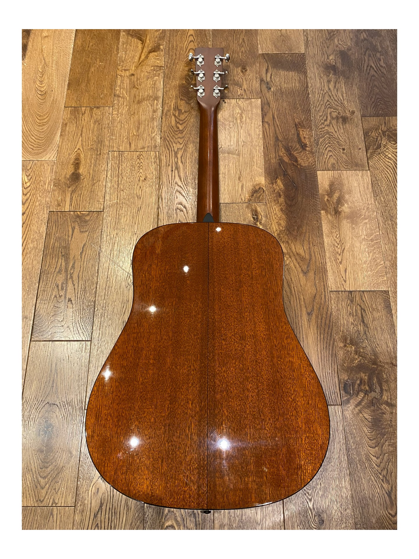 MARTIN D-18V de 2011