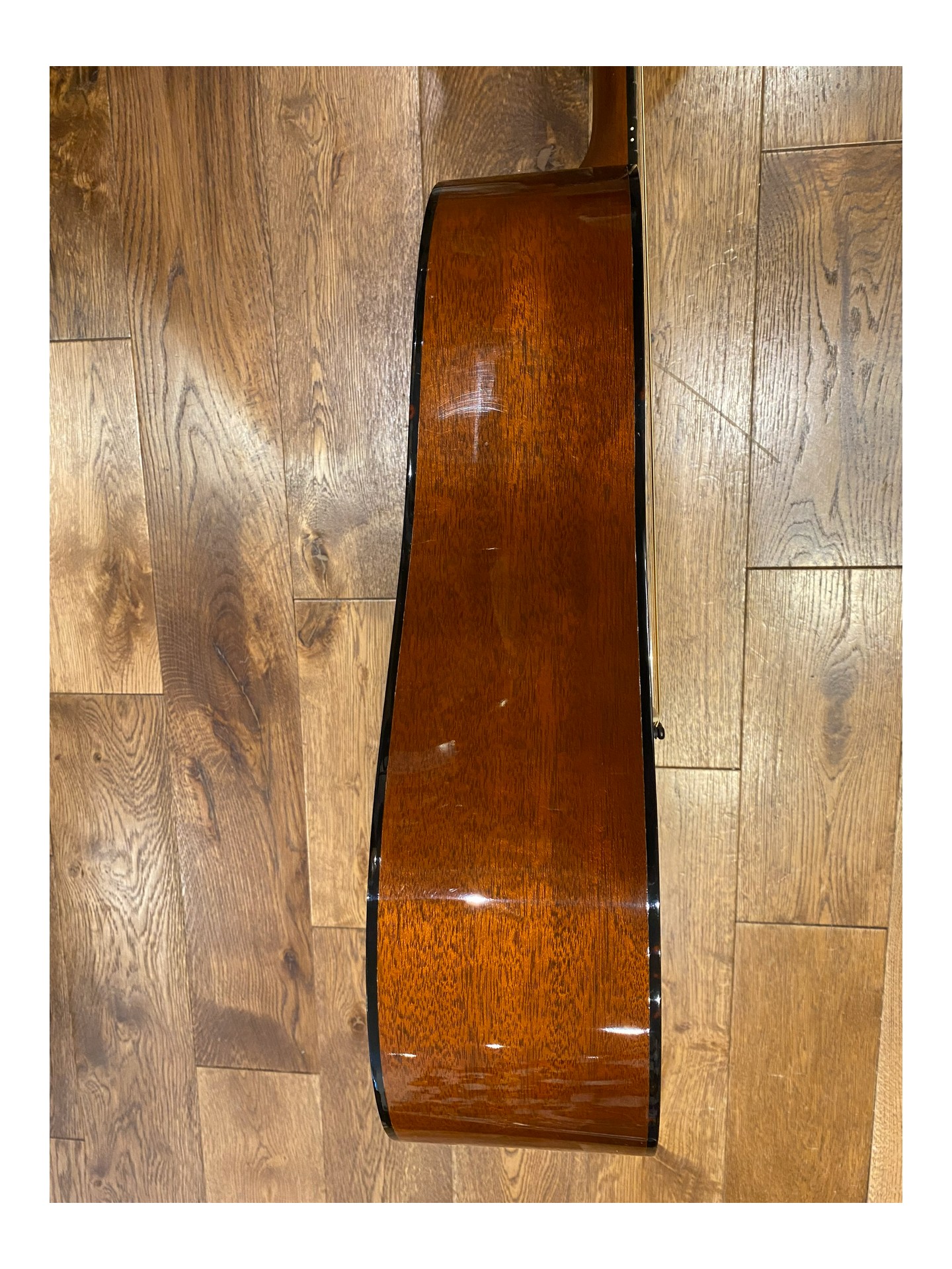 MARTIN D-18V de 2011