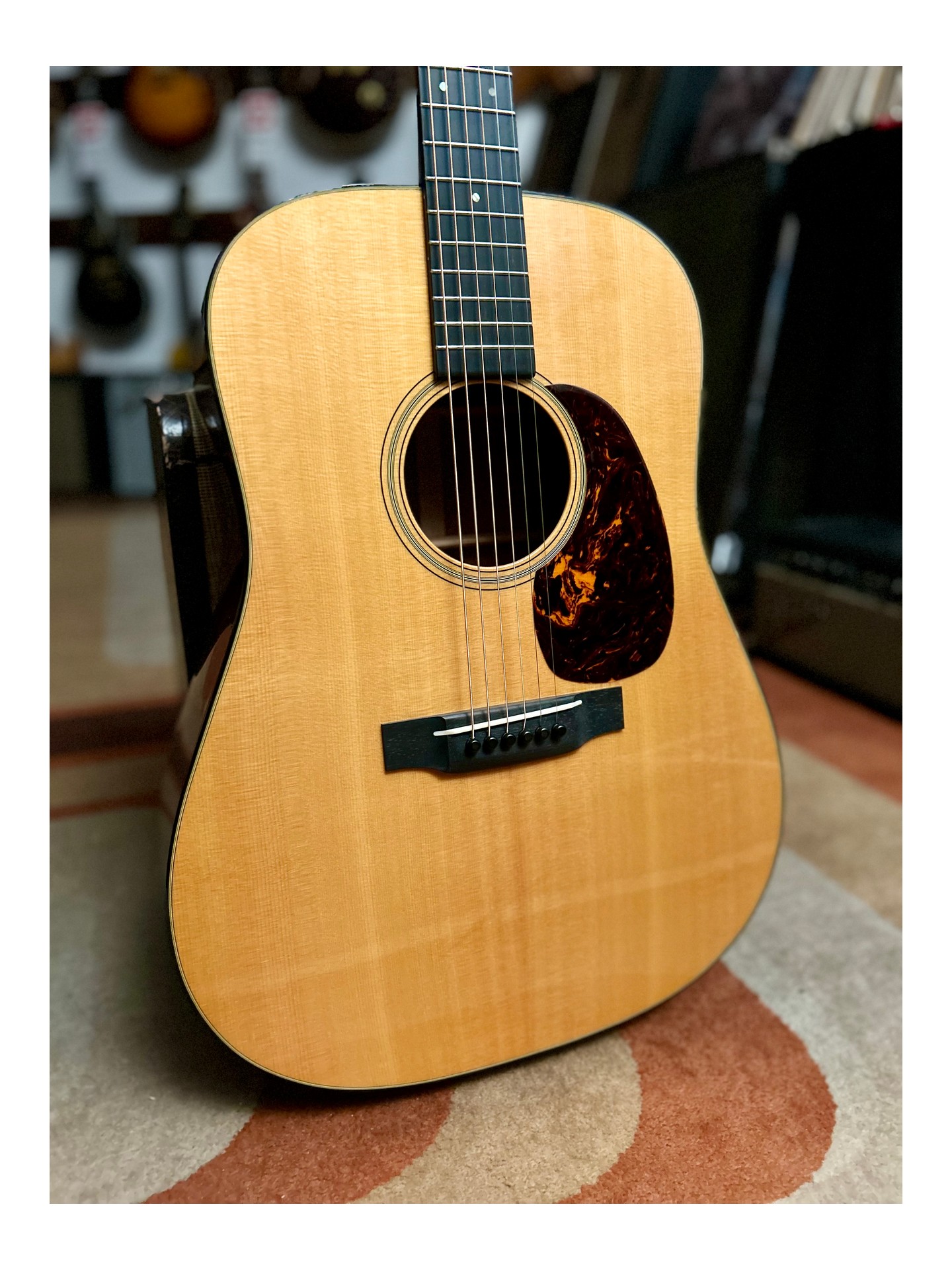 MARTIN D-18V de 2011