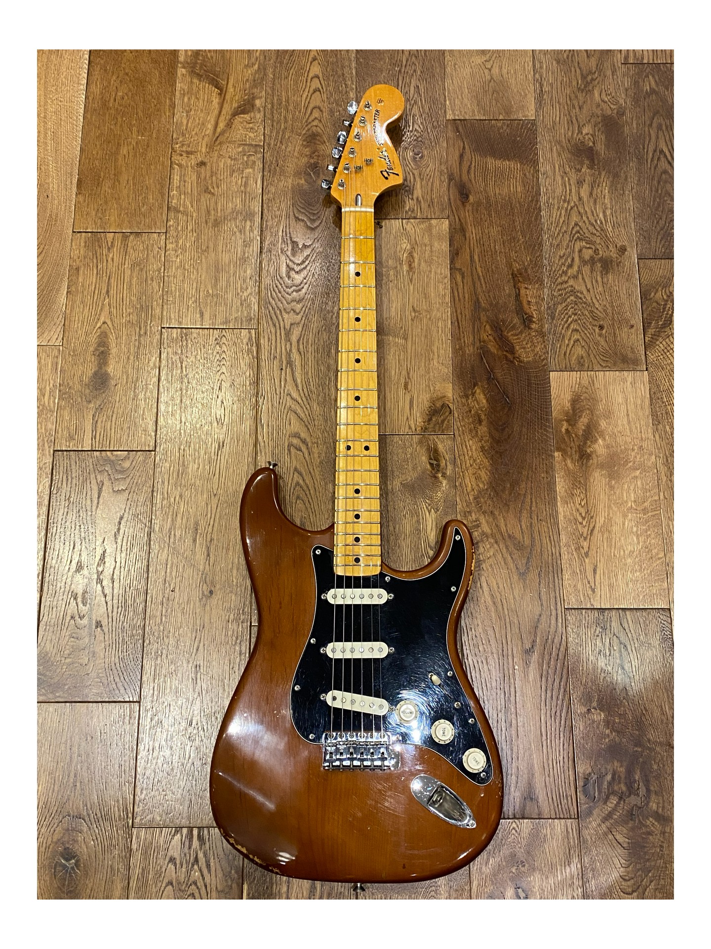 FENDER STRATOCASTER WALNUT de 1972