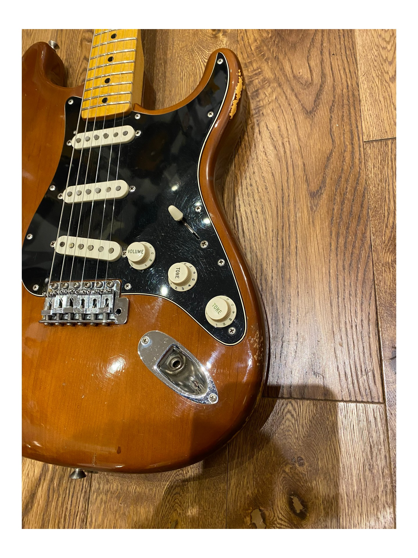 FENDER STRATOCASTER WALNUT de 1972