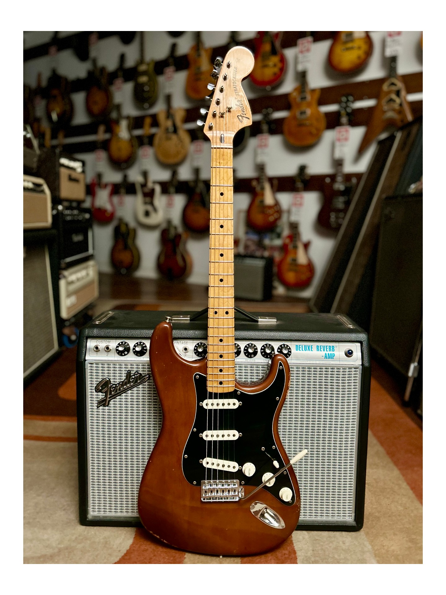 FENDER STRATOCASTER WALNUT de 1972