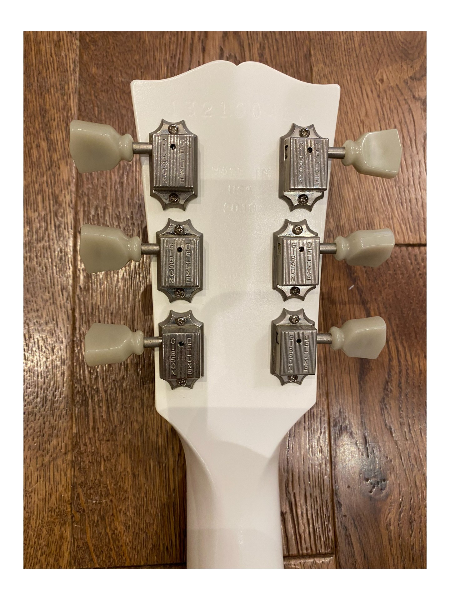 GIBSON Jonas Brothers Signature Melody Maker (signed) 2010