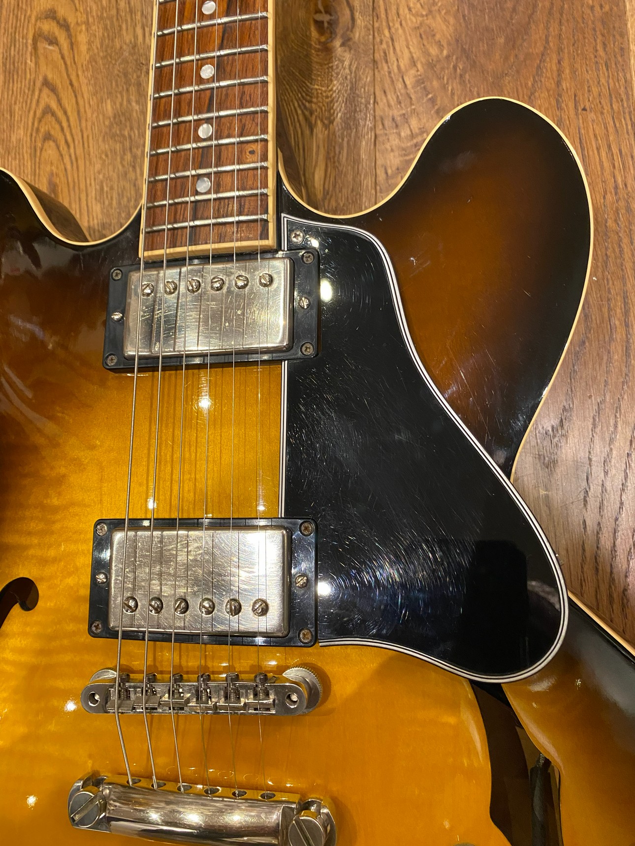 GIBSON ES-335 DOT Sunburst 2000