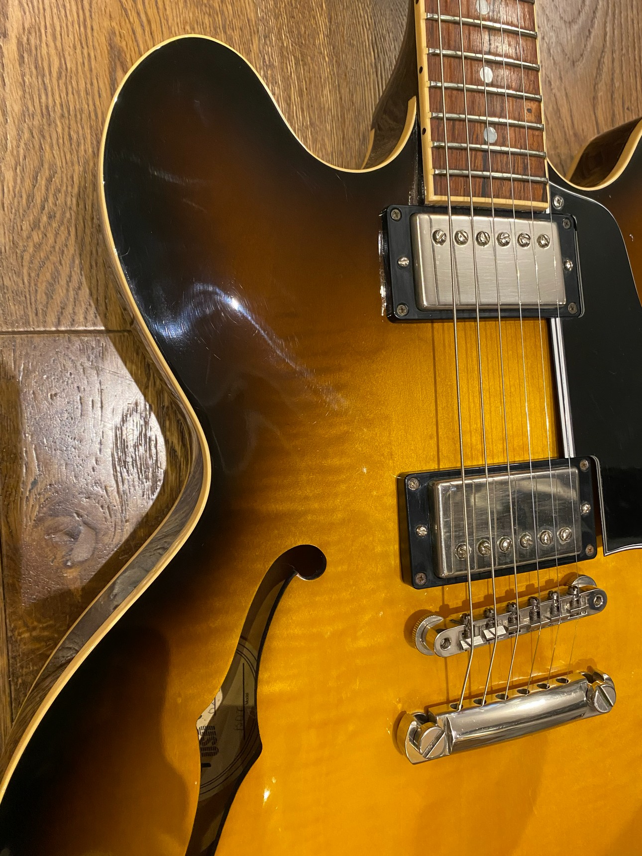 GIBSON ES-335 DOT Sunburst 2000