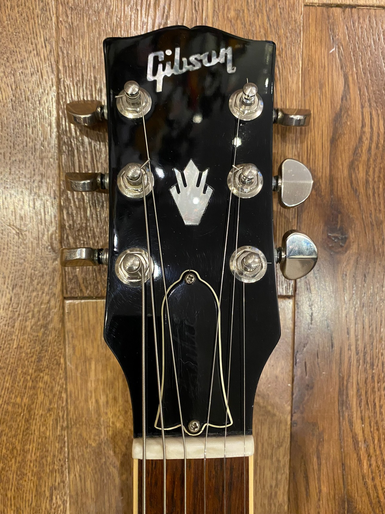 GIBSON ES-335 DOT Sunburst 2000
