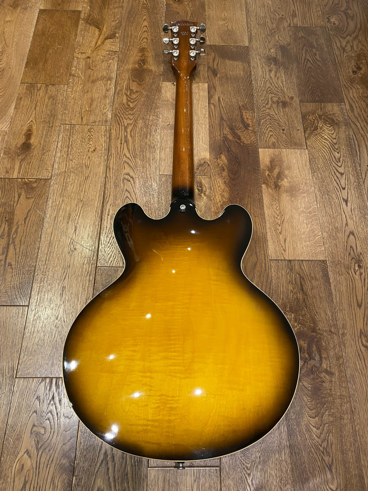 GIBSON ES-335 DOT Sunburst 2000