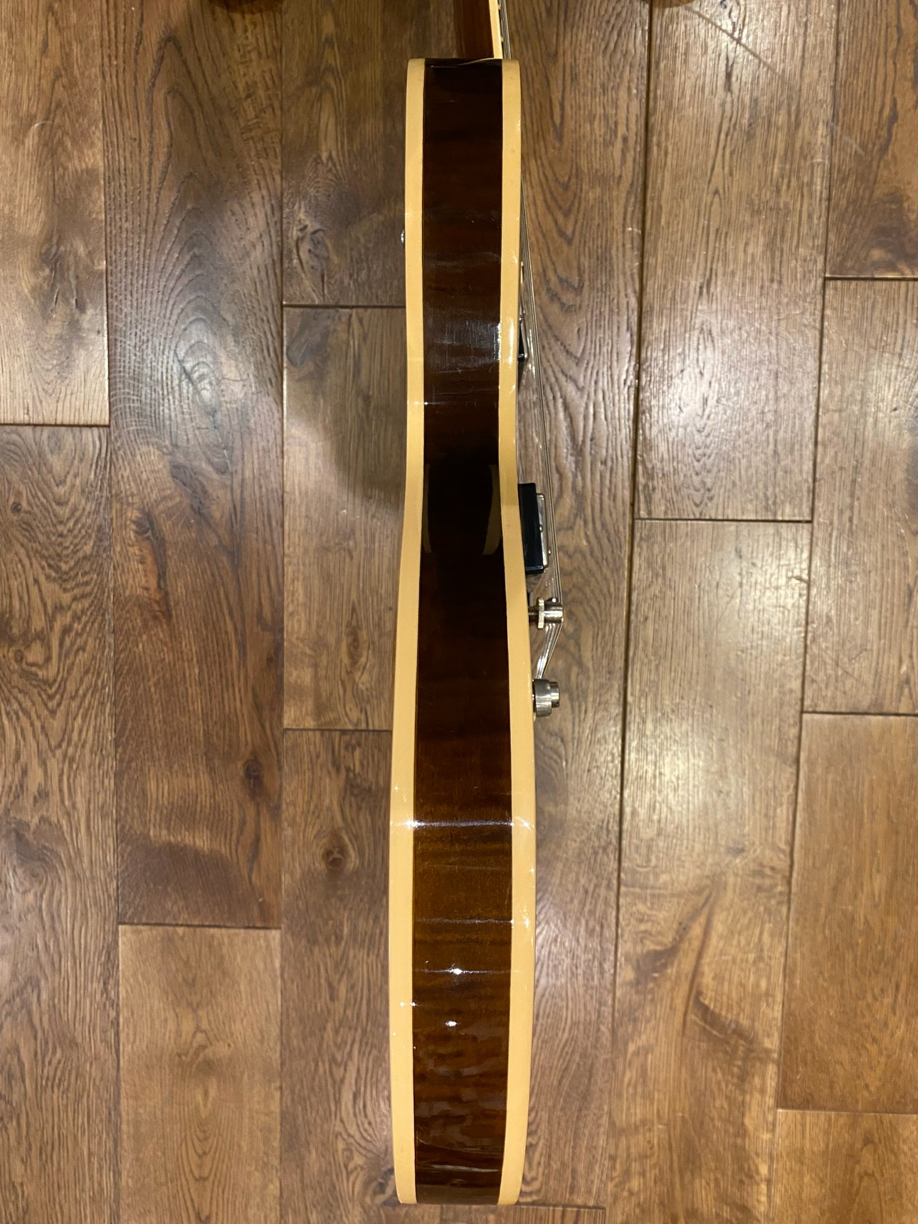 GIBSON ES-335 DOT Sunburst 2000