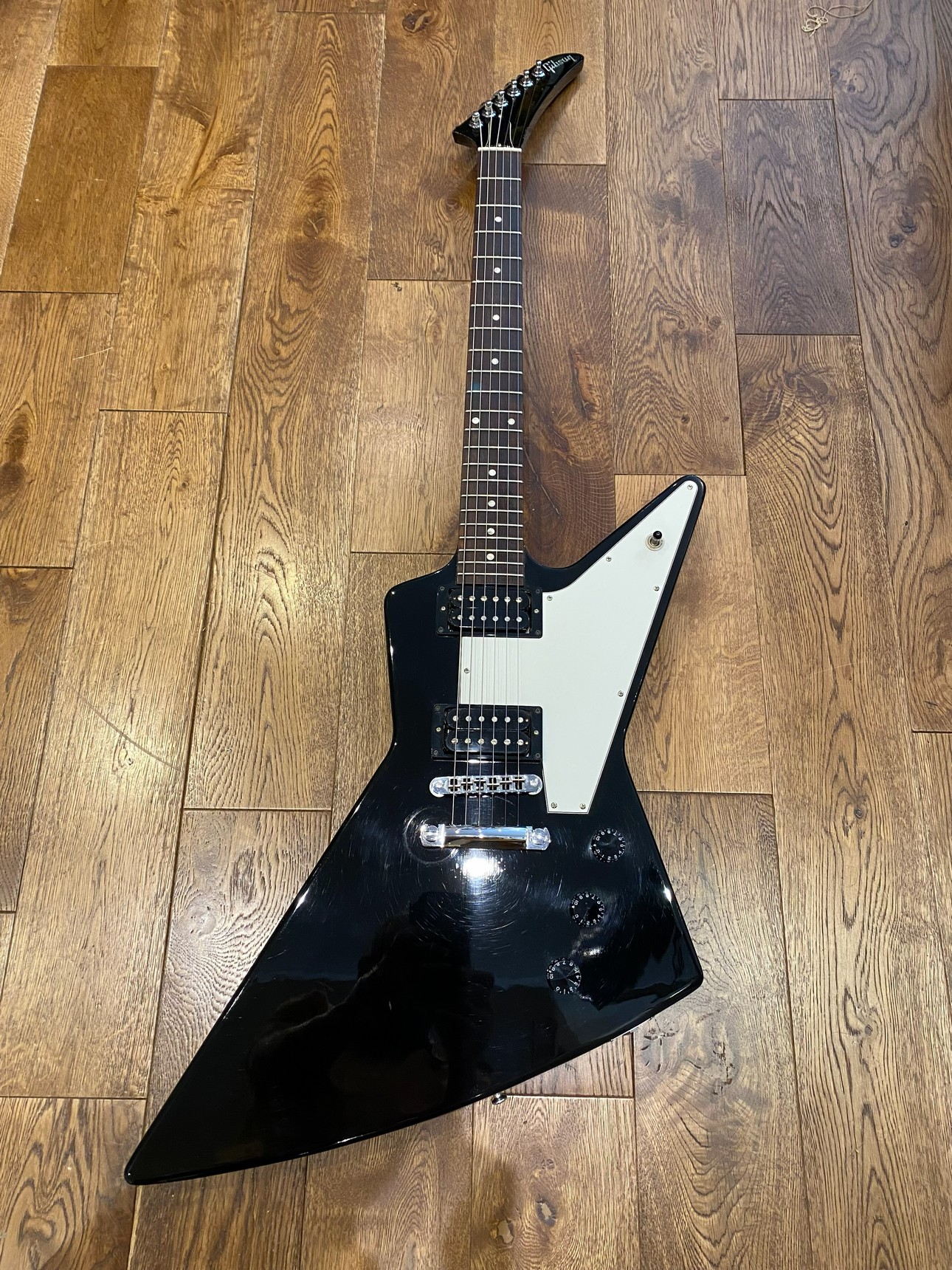 GIBSON Explorer 2012