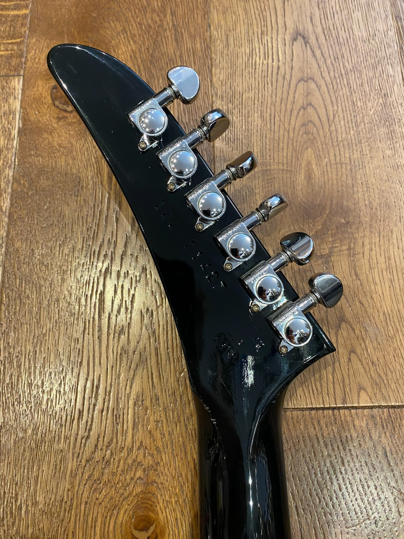 GIBSON Explorer 2012