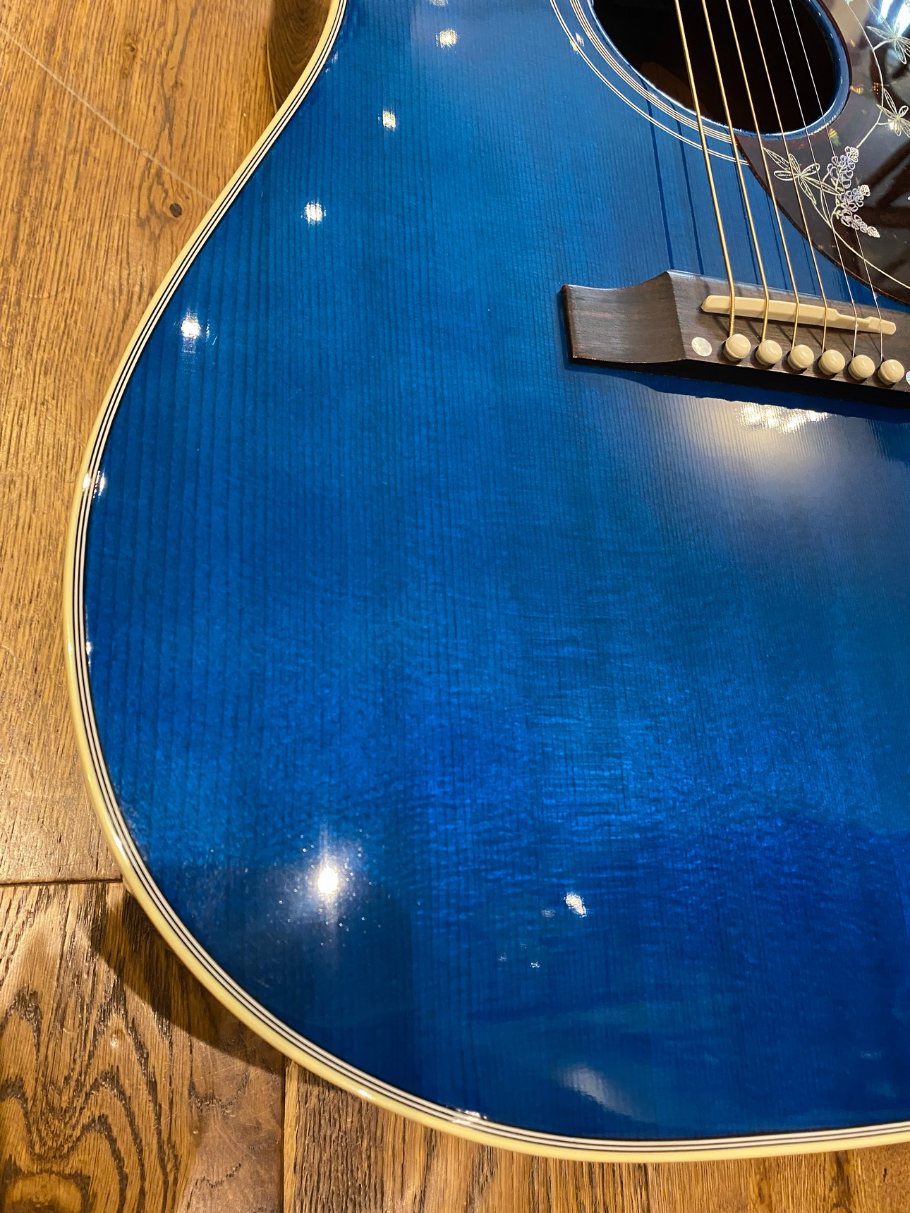 GIBSON Miranda Lambert Bluebird Bluebonnet 2023