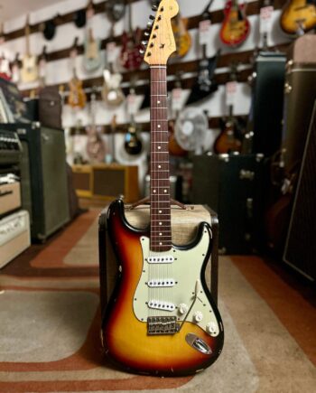 FENDER STRATOCASTER CUSTOM SHOP 60 Relic Sunburst de 2001 - photo 1