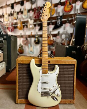 FENDER Custom Shop 56 Stratocaster Limited Journeyman Tomatillo green 2018 - photo 1