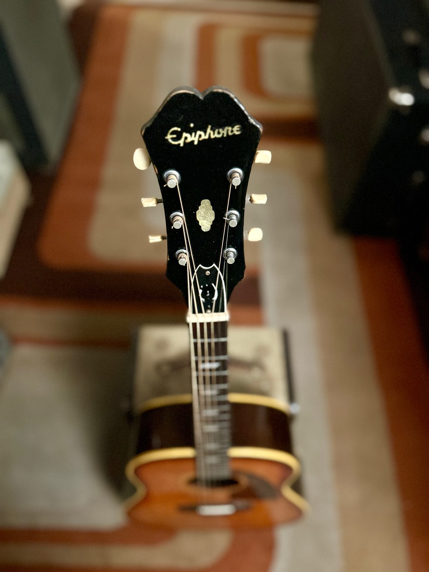 EPIPHONE Texan FT-79 Sunburst de 1966 - photo 23